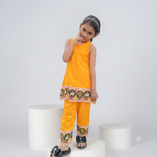 Yellow Printed Cotton Kurta with Pants- Set